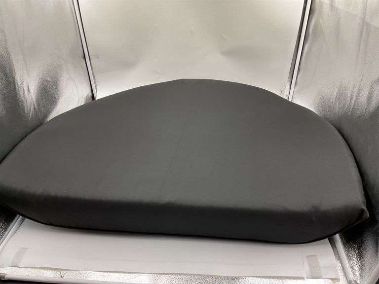 Black foam semicircle image