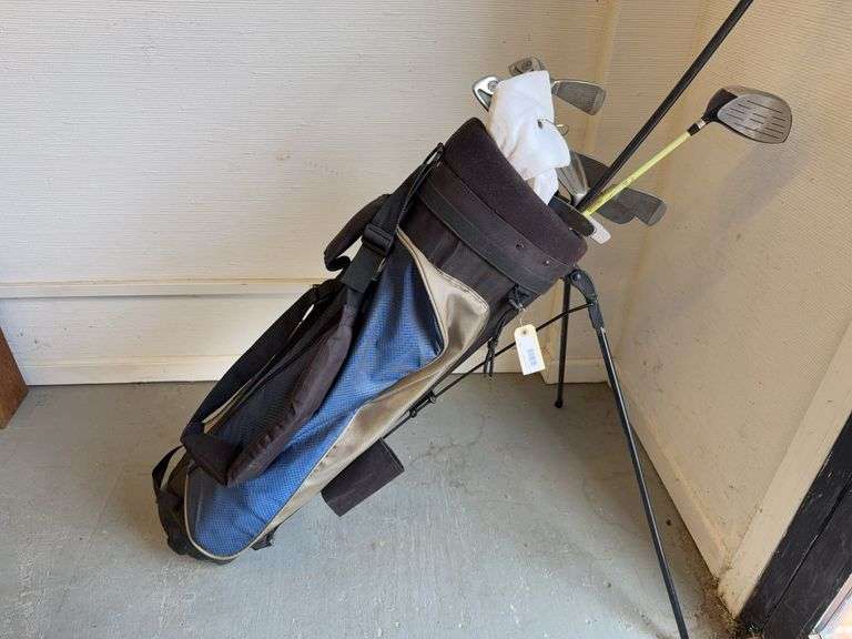Wilson 1200 LT Golf Club Set with Bag image