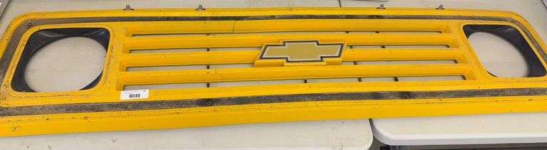 Chevrolet Yellow Grille image