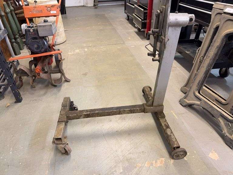 Engine Stand with Casters image