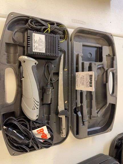 Rapala Electric Fillet Knife in Carrying Case image