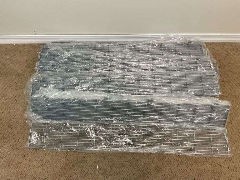 Front fence/wire/2012/satin chrome/48 x 6, 25 case image