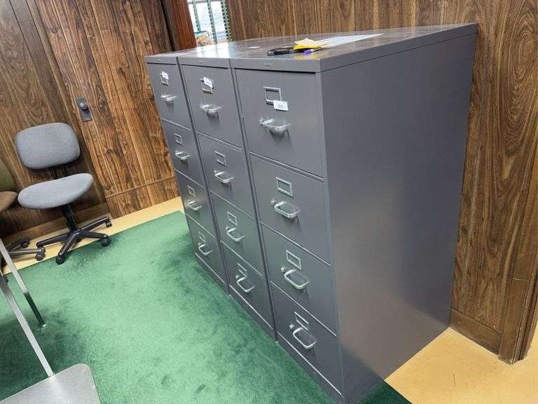 Four-Drawer Steel Filing Cabinet (Middle Cabinet) image