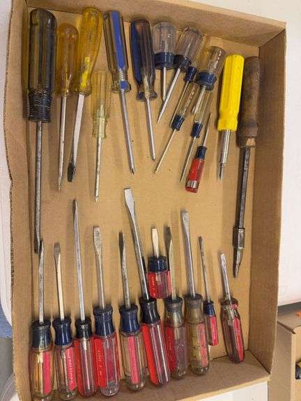 Box Lot of Assorted Screwdrivers image