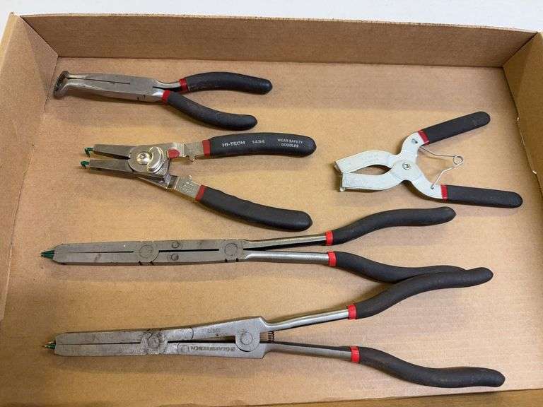 Selection of Pliers including GearWrench and HI-TECH image