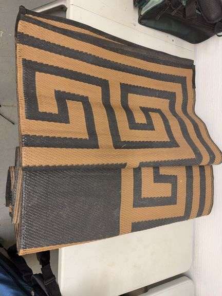 Reversible Patio Mat 9 ft x 126 inches image