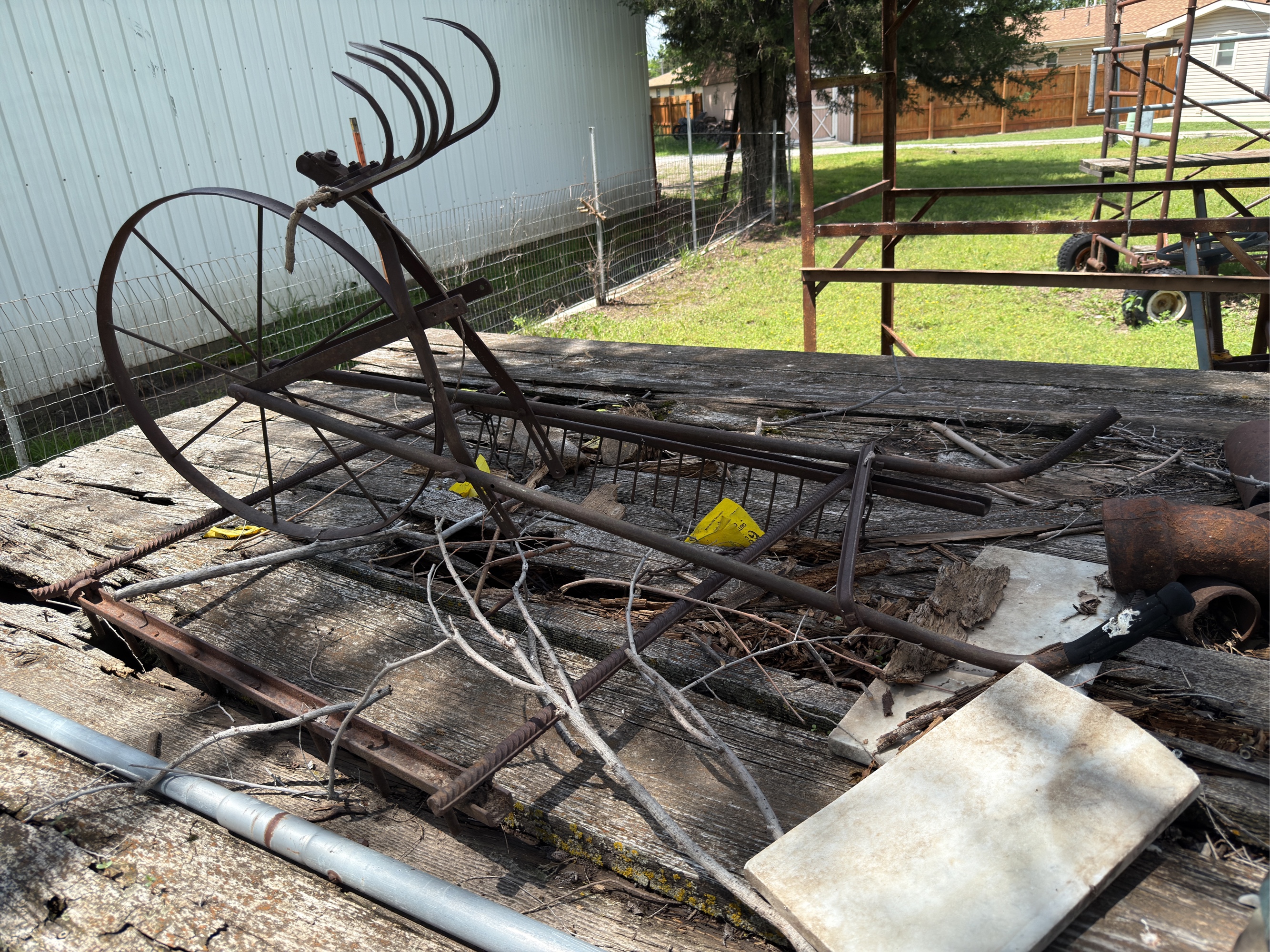 Lot image 8