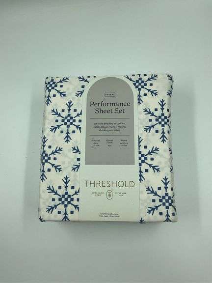 Threshold Twin XL Performance Sheet Set - Snowflake Pattern image