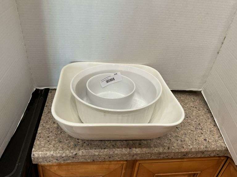 Set of 3 White Serving Bowls image