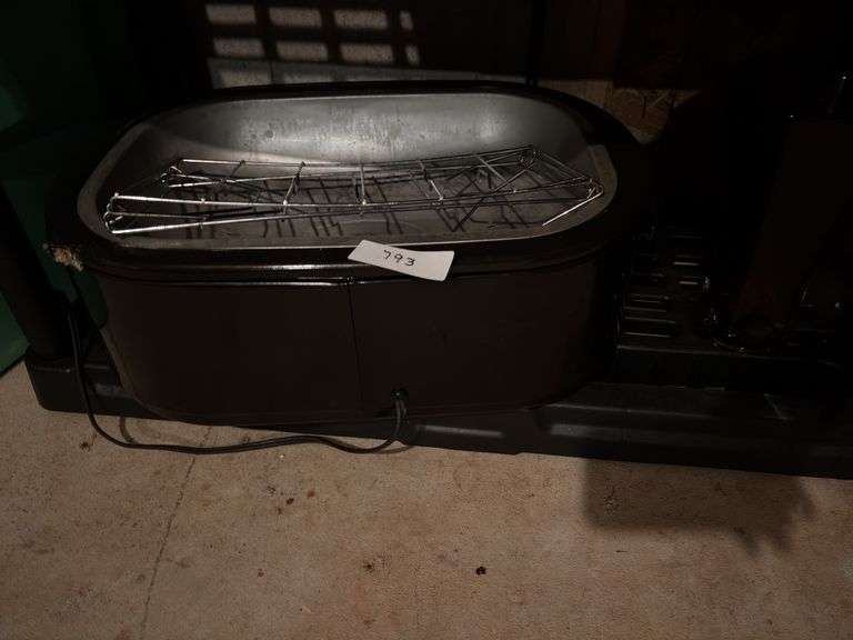 Electric Roaster Oven with Rack image
