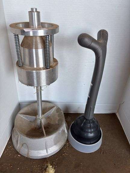Wheel Bubble Balancer and Plunger image