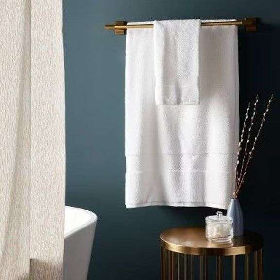 Threshold White Cotton Towel Set image
