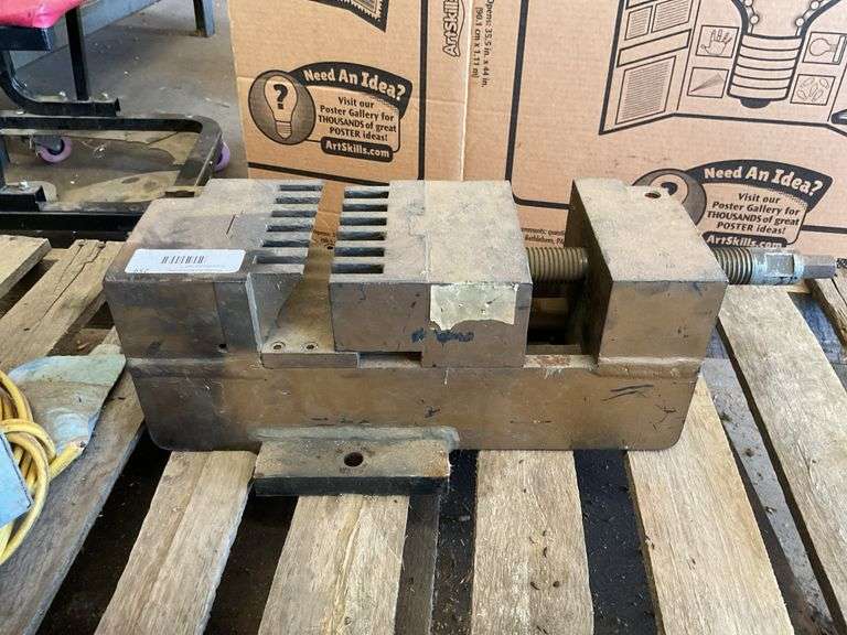 Techni-Grip MCU91-A4242 Vise image