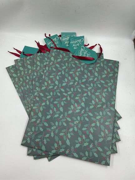 Lot of 10 'A Very Merry Christmas' Holly Berry Gift Bags image