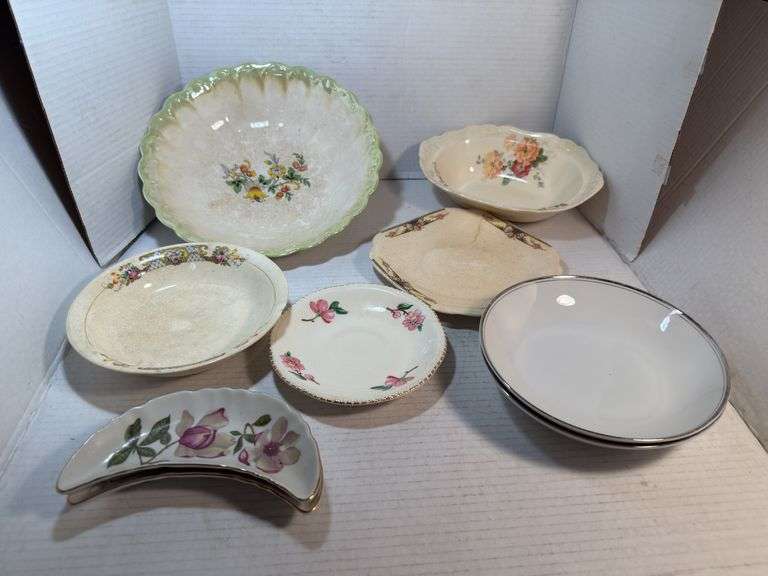 Mixed Lot of Decorative Plates and Bowls image