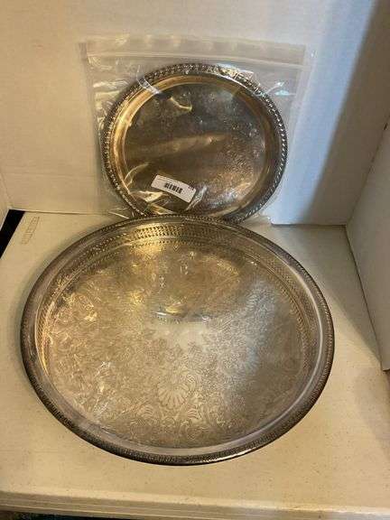 Wm. Rogers Silverplate Serving Trays - Set of 2 image