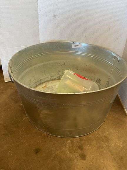 Galvanized Metal Stock Tank / Tub image