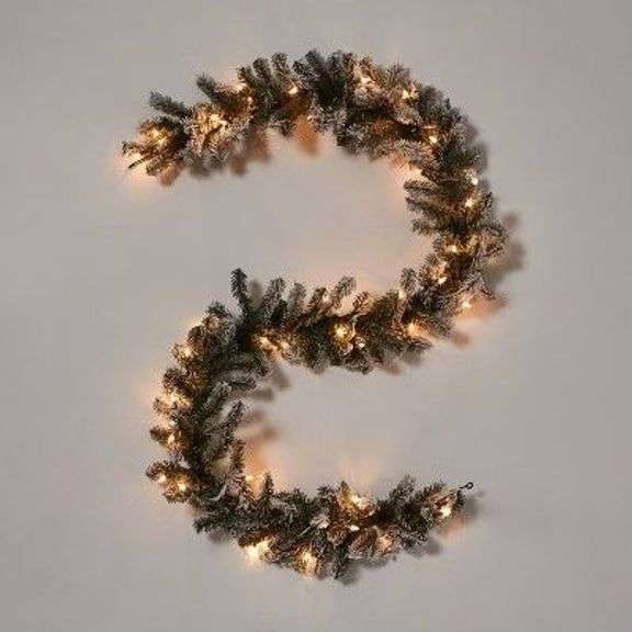 Wondershop 9' Lit Garland - 50 Clear Lights image