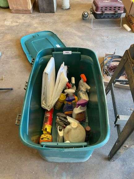 Mixed Cleaning Supplies & Chemicals image