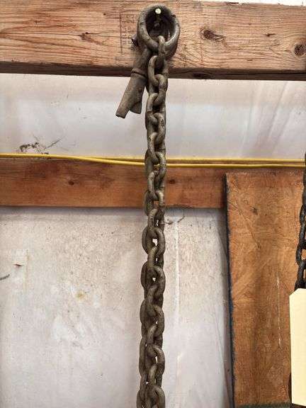 Heavy Duty Lifting Chains with Hooks image
