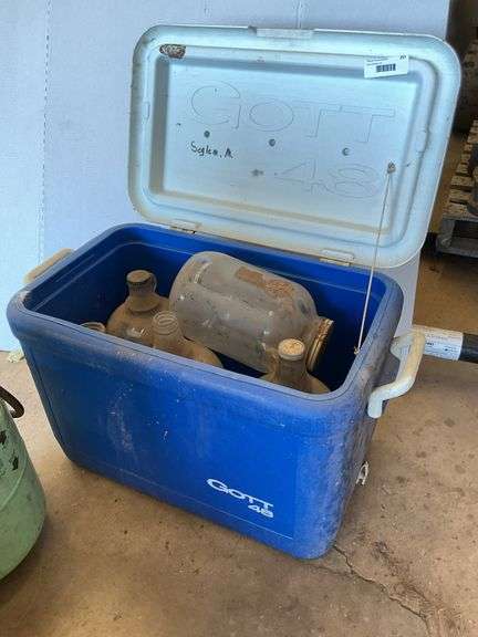 Gott Cooler with Glass Jugs image
