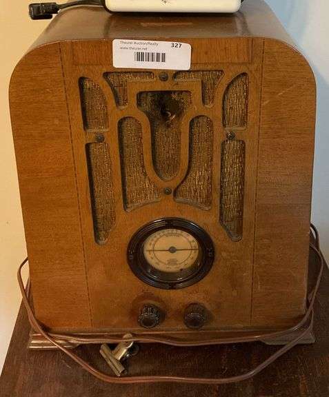 Collection of Radios Including Wards Airline Tube Radio image