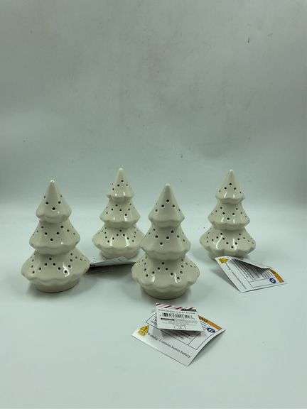 Set of Four Ceramic Christmas Tree Tealight Holders image