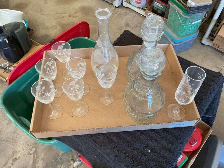 Etched Glass Decanters and Stemware image