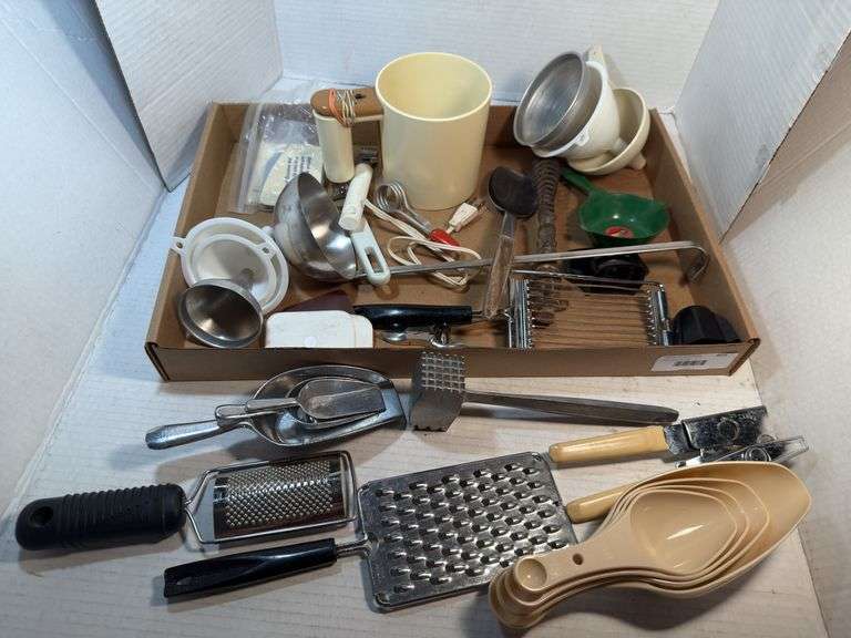 Mixed Kitchen Utensils and Gadget Lot image