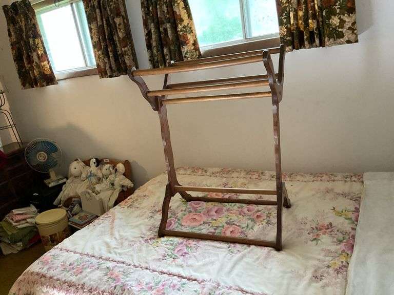 Wooden Quilt Rack image