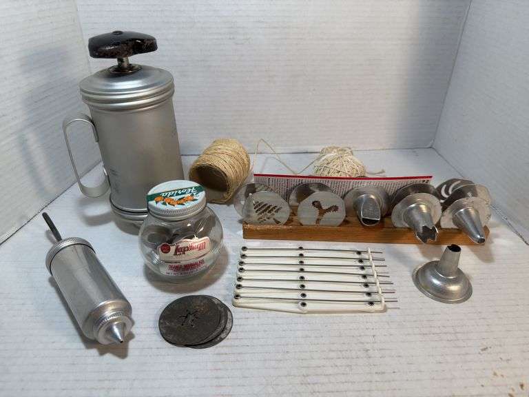 Mirro Cookie Press and Frosting Decorating Set image