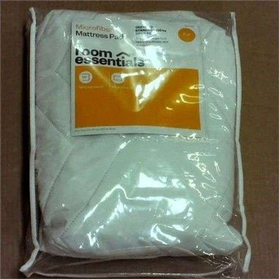 Room Essentials Microfiber Full Mattress Pad image