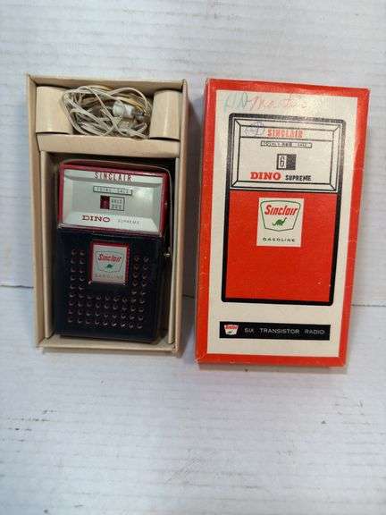 Sinclair Dino Supreme Six Transistor Radio in Box image