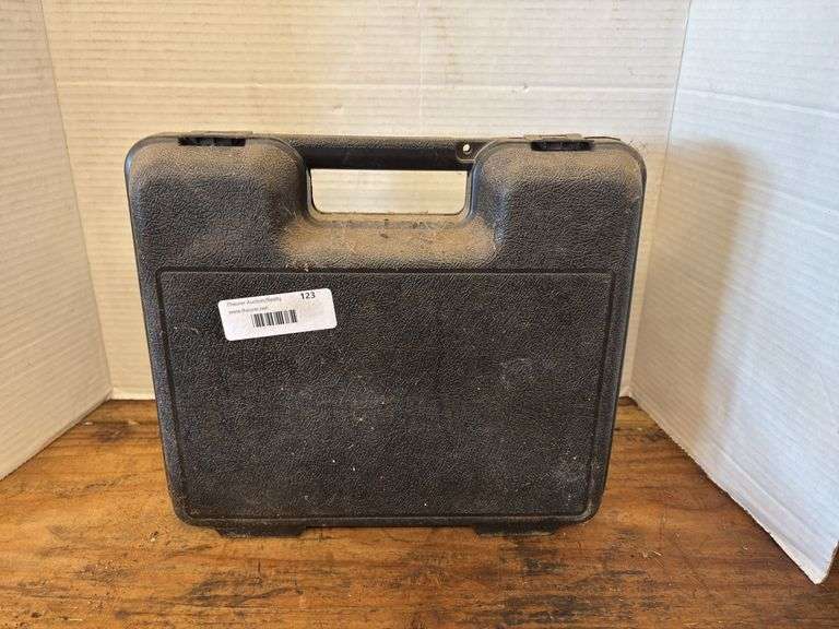 Stanley Bostitch S32 Pneumatic Stapler in Case image