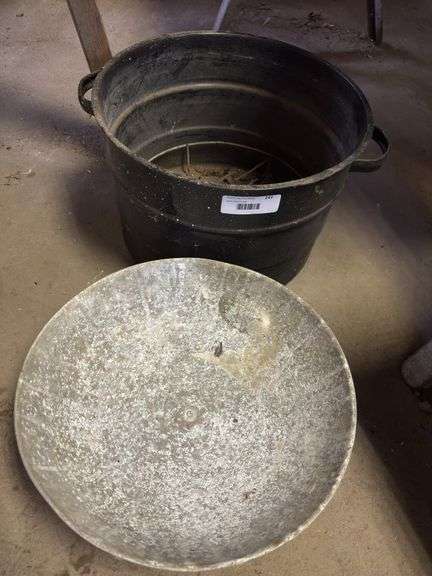 Canning Kettle-Missing Lid & Mismatched Aluminum Lid image