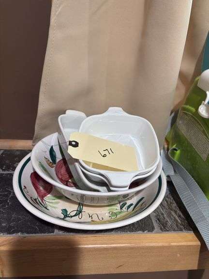 Mixed Lot of Dishes - Bowl and Small Casserole Dishes image