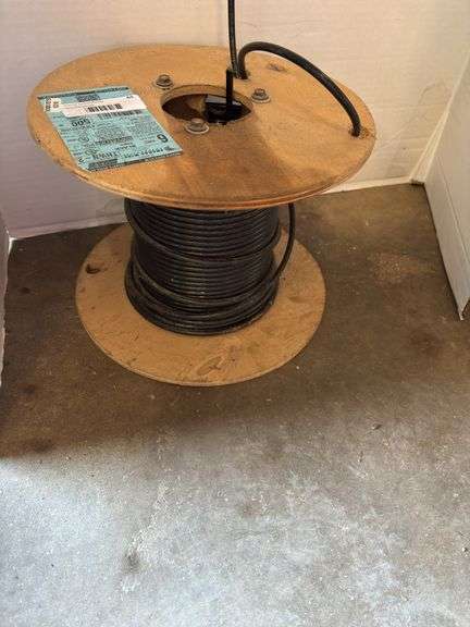 Spool of Encore Wire Superslick THWN-2 6 AWG Black Copper Wire image