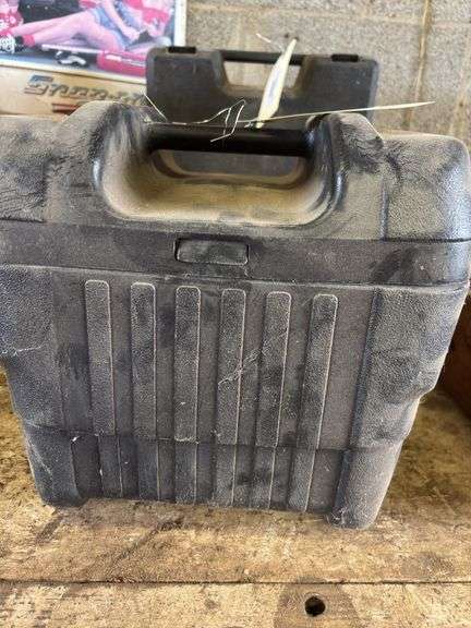 Craftsman Car Buffer in Black Case image