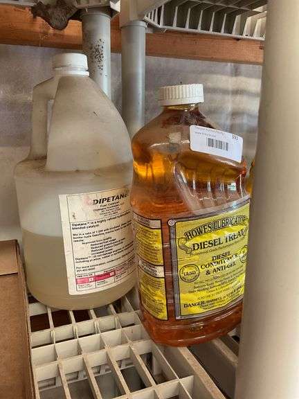 Dipetane Fuel Catalyst and Howes Lubricator Diesel Treat image