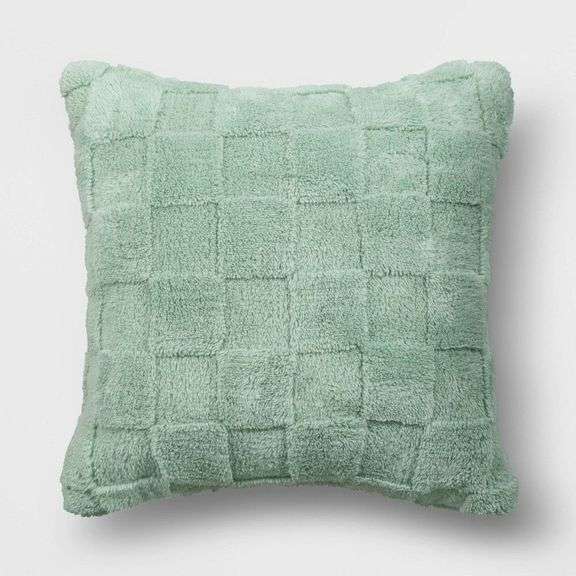 Room Essentials Green Woven Plush Pillow image