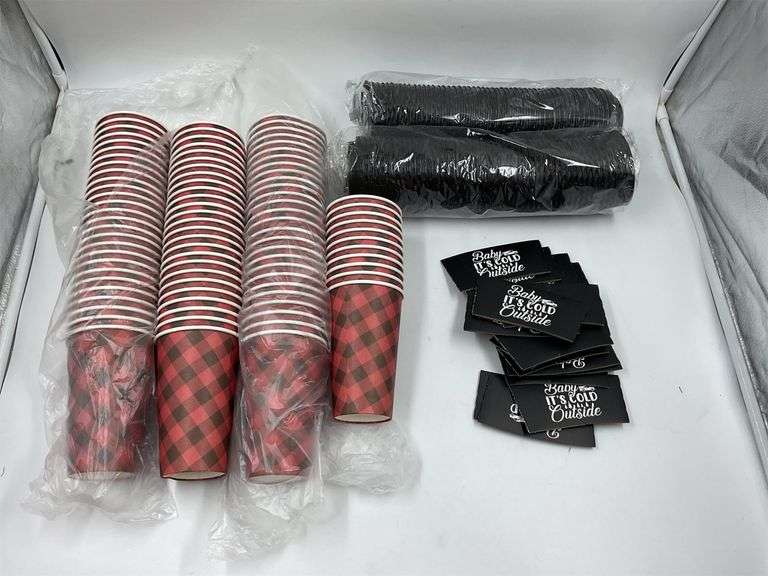 Heat safe, cardboard plaid cups with lids and hand protectors image