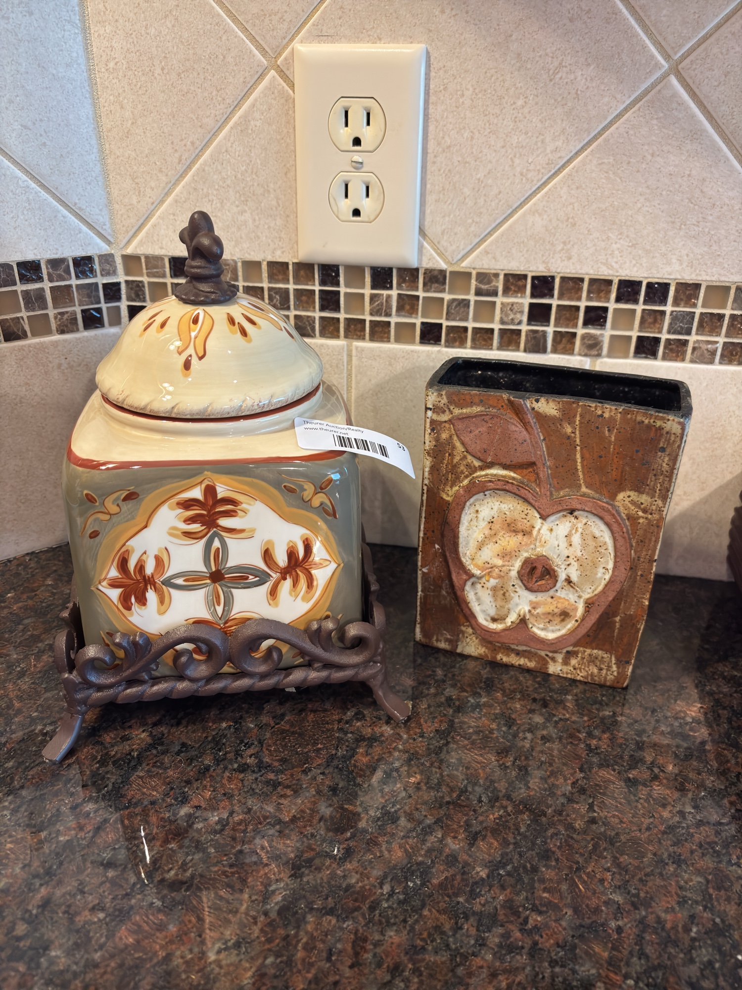 Lot image 1