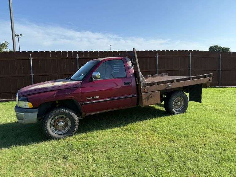 1995 Dodge Ram 1500, 4WD, 307453 Miles, VIN #1B7HF16Z0SS316020