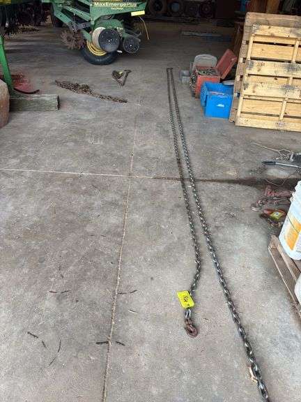 Heavy Duty Tow Chain with Hooks, 18 ft image