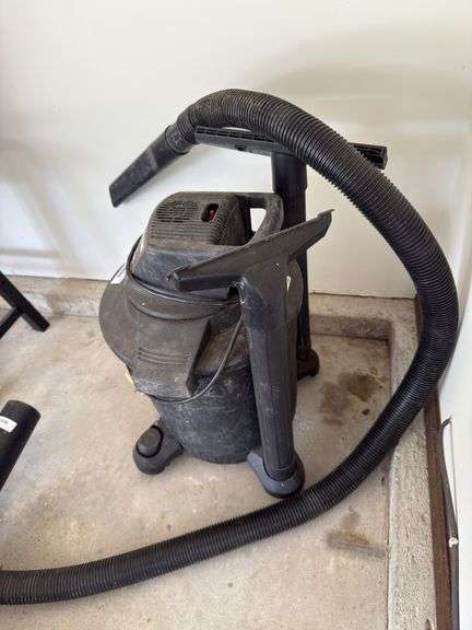 Craftsman 3 Gallon 3.25 H.P. Wet/Dry Vac