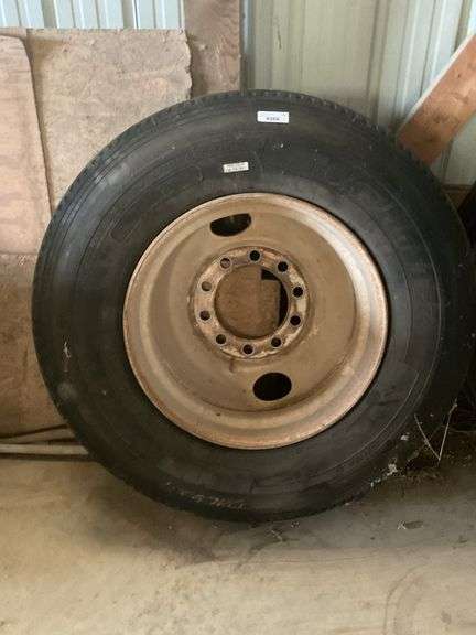 Roadmaster Tire on Steel Rim - 11R24.5, appears to not have been used image