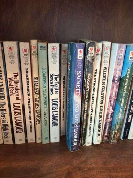 Collection of 30+ Louis L'Amour Western Novels