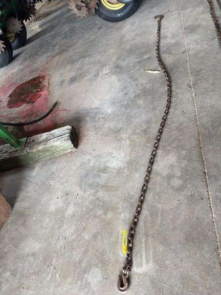 11 Foot Tow Chain with Hook image