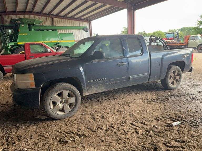 2009 Chevrolet Silverado 4x4 pickup, 160938 miles on odometer, VIN #1GCEK29059Z194936 image