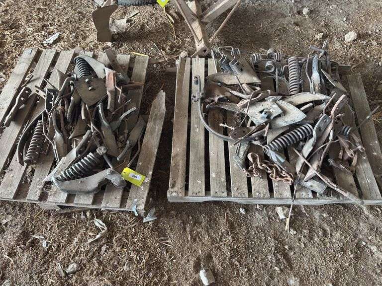 (2) Pallets of JD cultivator parts (all used) image